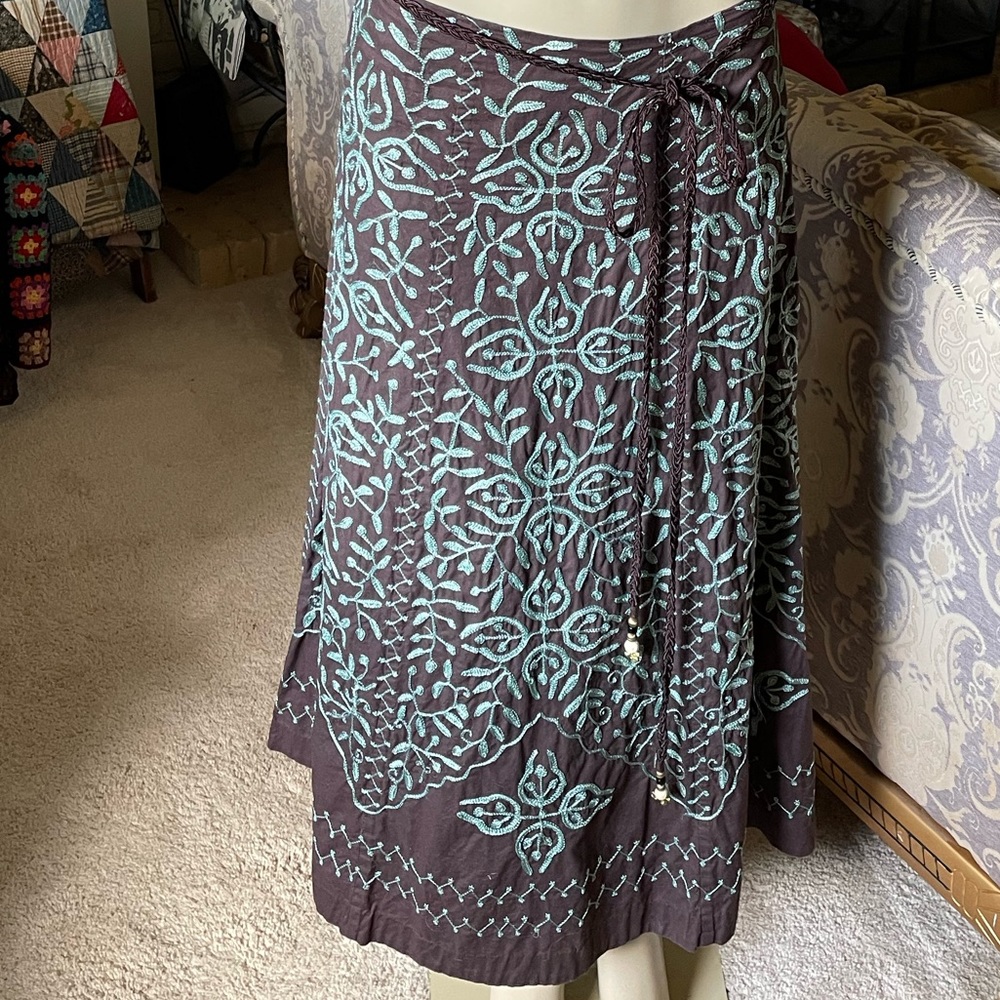 Gorgeous midi skirt for Med or Lg Women Day to Evening Brown & Teal Soutache